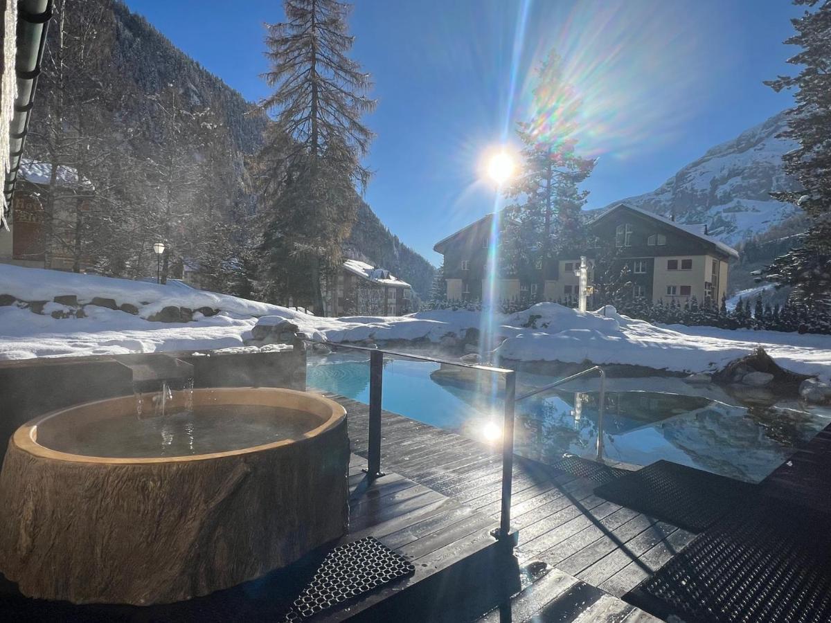 Le Bristol Leukerbad Buitenkant foto