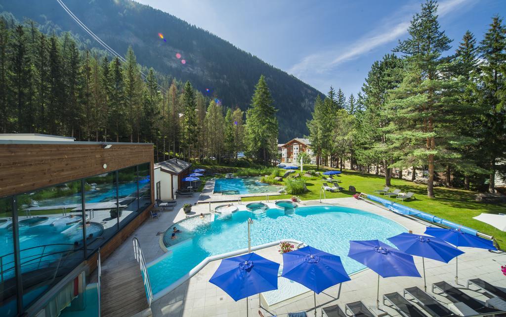Le Bristol Leukerbad Buitenkant foto